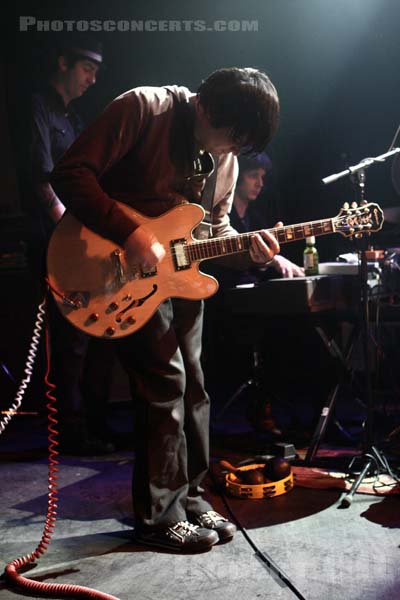 AND YOU WILL KNOW US BY THE TRAIL OF DEAD - 2007-03-11 - PARIS - Trabendo - Conrad Keely - Daniel Wood - Doni Schroader